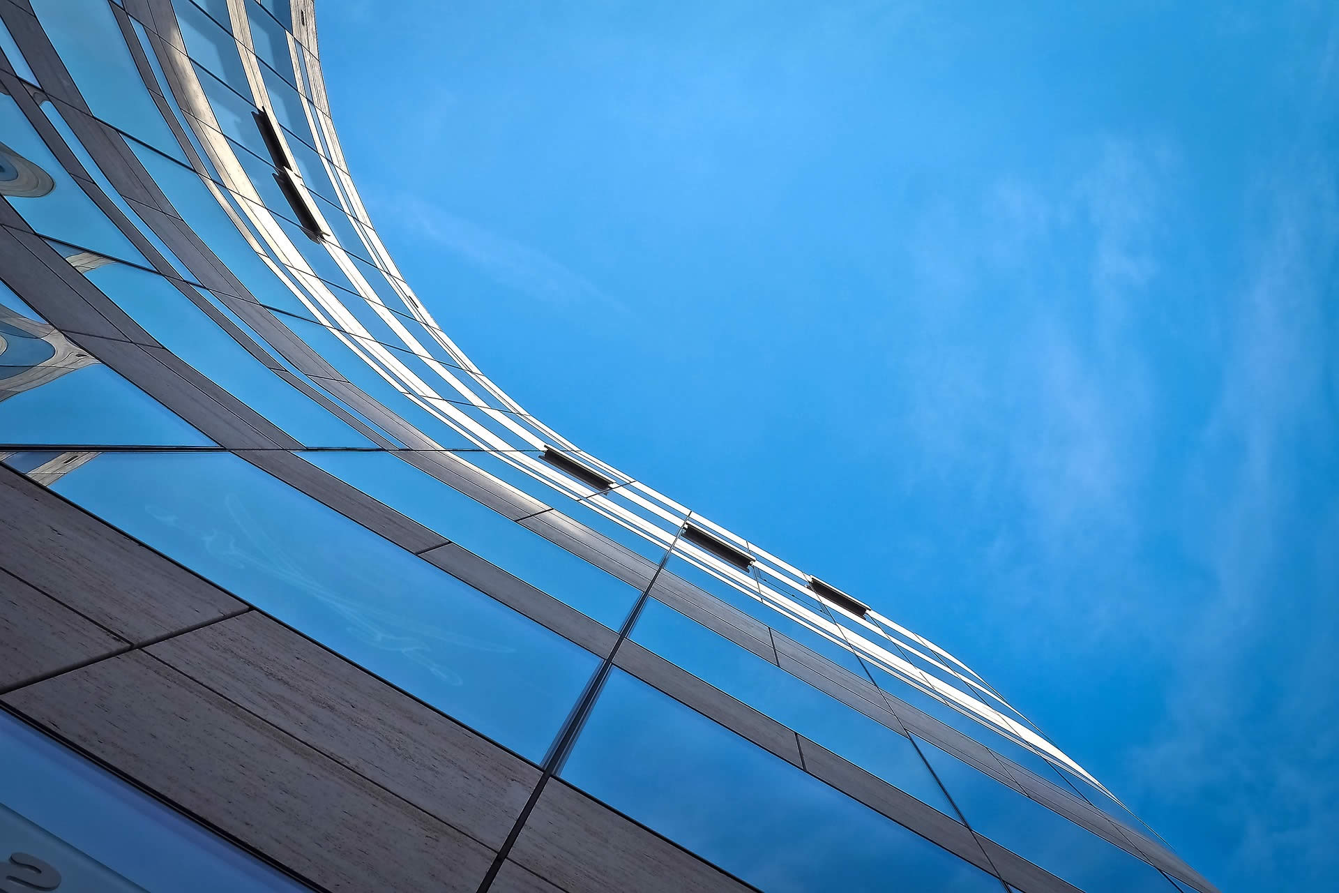 新万博官方网站首页